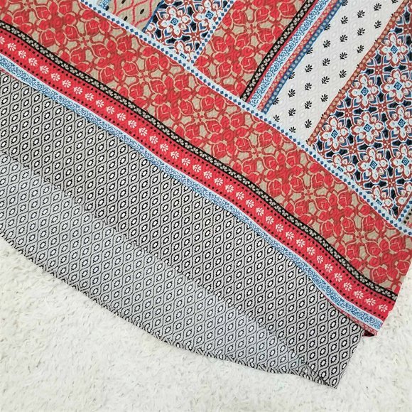 Top, Blouse. Red, Tan, Blue, White, Multi Print. Dana Buchman Brand. - Picture 11 of 16